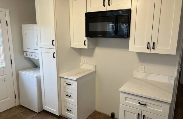 100 South Kendall Street photos photos