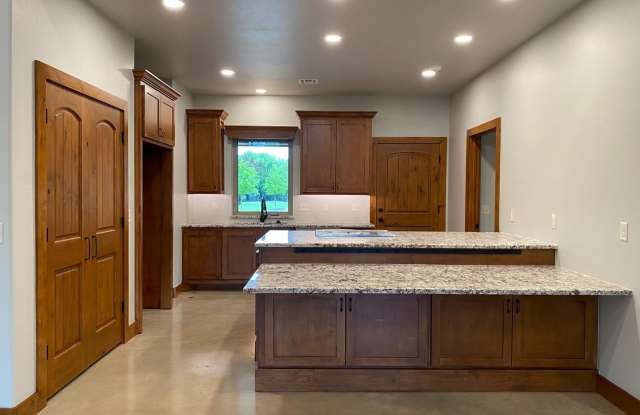 13001 Deep Wood Creek Drive Gallery 3