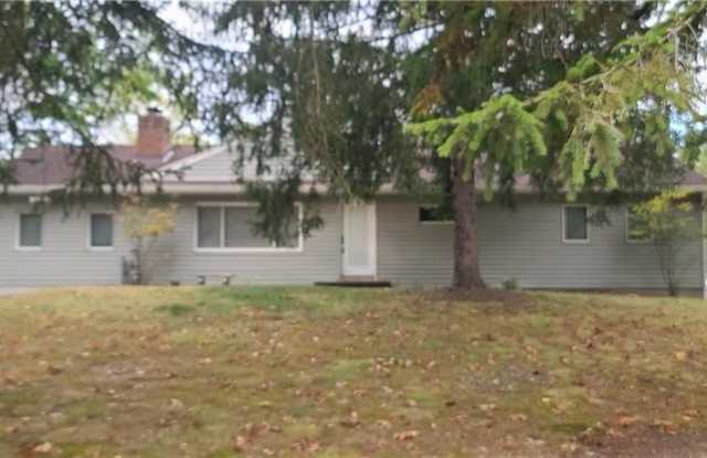 89 N Little Tor Road - 89 North Little Tor Road, New City, NY 10956