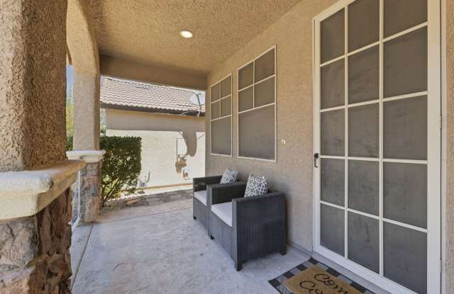 Spacious 4-Bedroom Anthem Home with Large Backyard Gallery 3