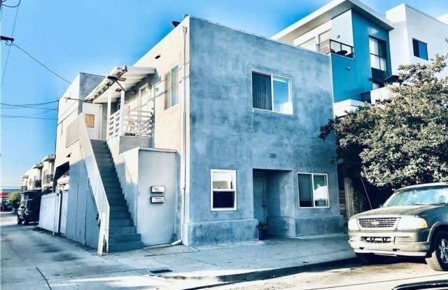 223 1/2 E Eagle Street - 223 1/2 E Eagle St, Long Beach, CA 90806
