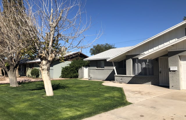 102 E Erie Dr - 102 East Erie Drive, Tempe, AZ 85282