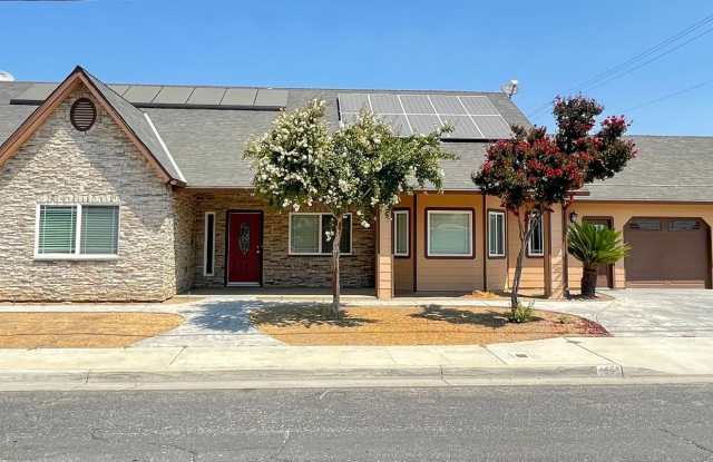 Clovis Dream Home with All the Bells  Whistles! photos photos