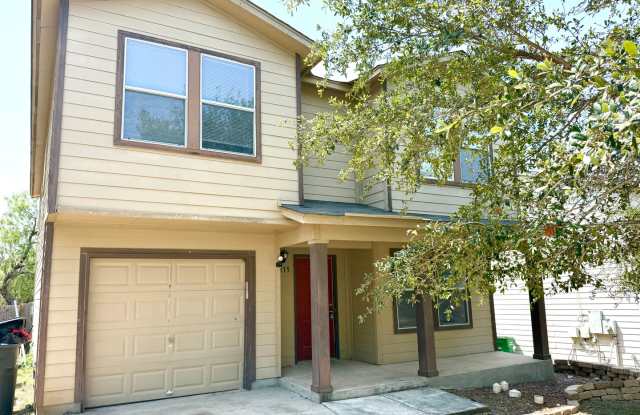 Spacious 3-Bedroom Home with Upstairs Loft & Fenced Backyard! photos photos