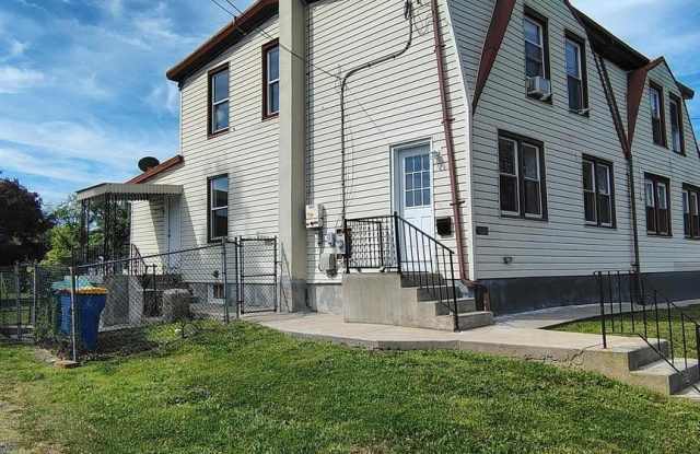 1000 MAIN Avenue photos photos