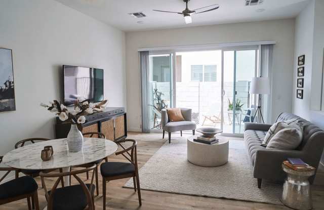 Novella at Biltmore Homes for Rent Gallery 4