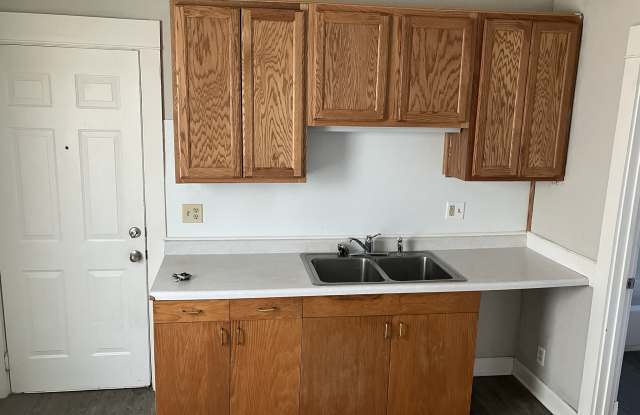 4129 North Colfax Avenue - 3 photos photos