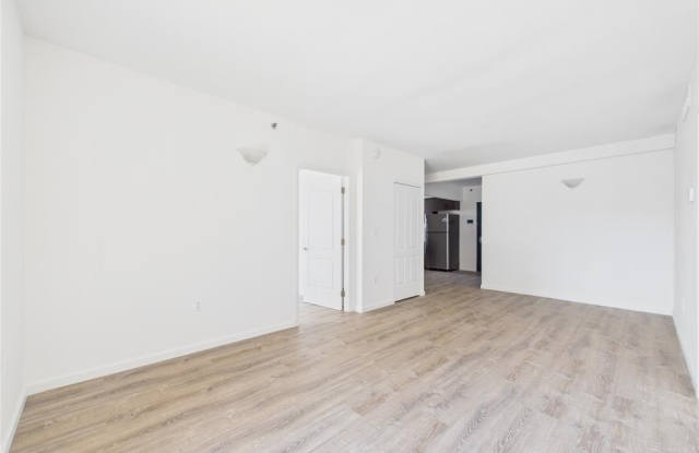 9730 64 Th Avenue Gallery 4