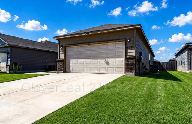 14635 Hackamore Way Gallery 3