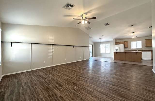 11820 W Banff Ln Gallery 4