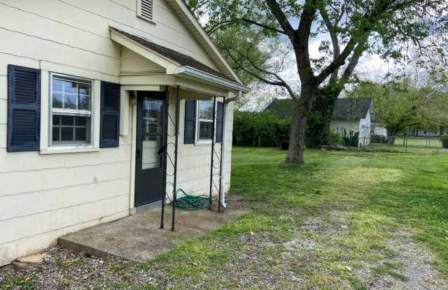 1619 Sharon Drive Gallery 2