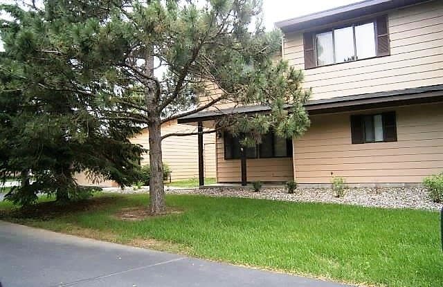2451 Wimbledon Bay - 2451 Wimbledon Bay, Woodbury, MN 55125
