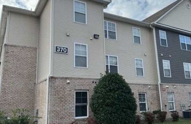 370 S Kerr Avenue unit: 305 - 370 South Kerr Avenue, Wilmington, NC 28403