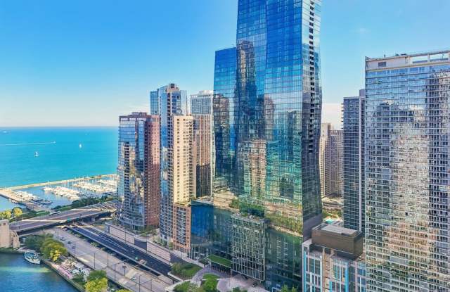 363 E Wacker Drive Gallery 1