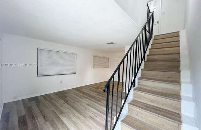 65 NE 59th St photos photos