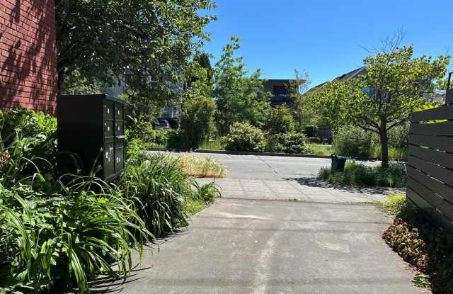 Ballard Perfection - 3 bed/3.5 Bath Updated Townhouse - 6011 14th Avenue Northwest, Seattle, WA 98107 Ballard Perfection - 3 bed/3.5 Bath Updated Townhouse - 6011 14th Avenue Northwest, Seattle, WA 98107