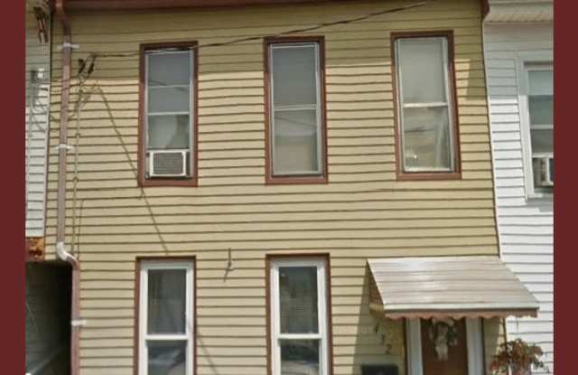 432 N 11th Street Gallery 3