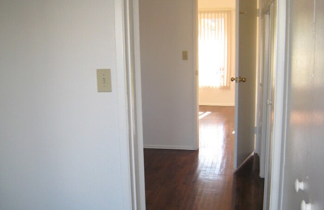 4362 Rosebud Lane Gallery 3