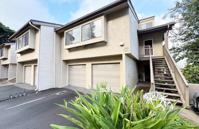 Recently Refreshed Kaneohe Townhouse - 46-036 Aliikane Place, Kaneohe, HI 96744