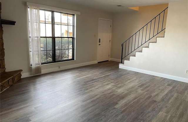 711 PLANKWAY Drive Gallery 4