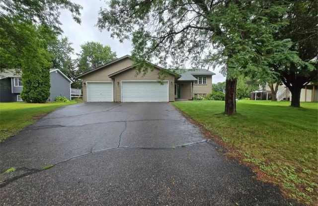 161 Sunflower Lane - 161 Sunflower Lane, Lino Lakes, MN 55014