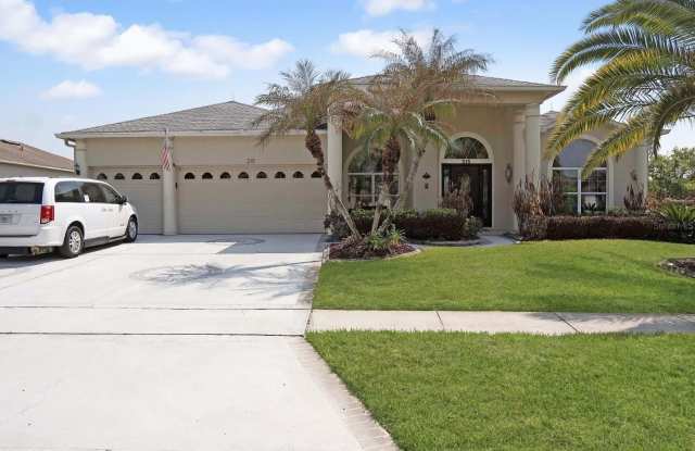 215 STRATHMORE CIRCLE photos photos