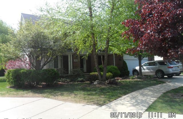 2863 Greenlawn - 2863 Greenlawn Avenue, Oakland County, MI 48382