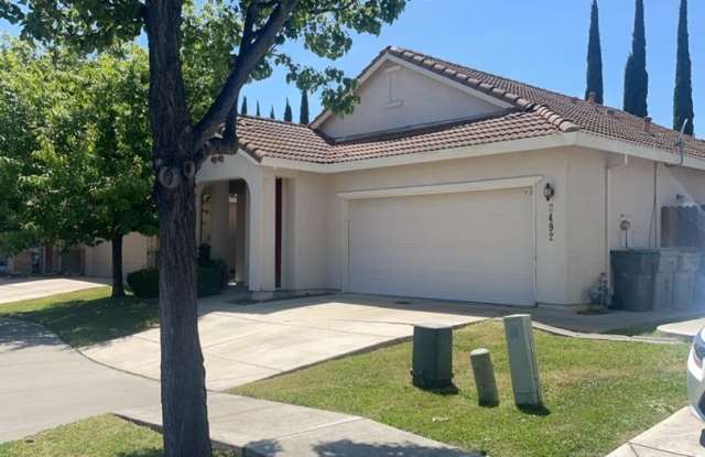 Beautiful 3bed/2bathroom Home in West Sac photos photos