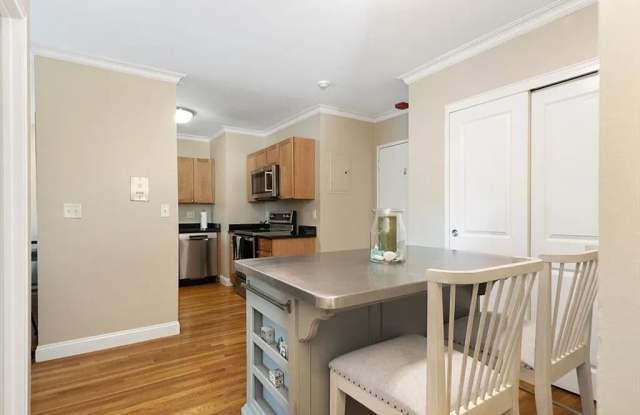 48 Coffey St Apt 5D Gallery 1