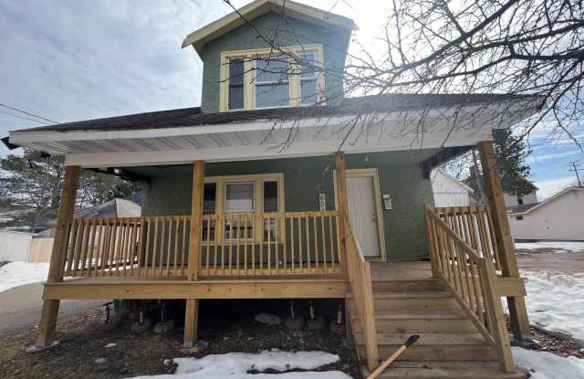 Click the “Apply Now” button or email wapmrentals@gmail.com for a prompt response. photos photos