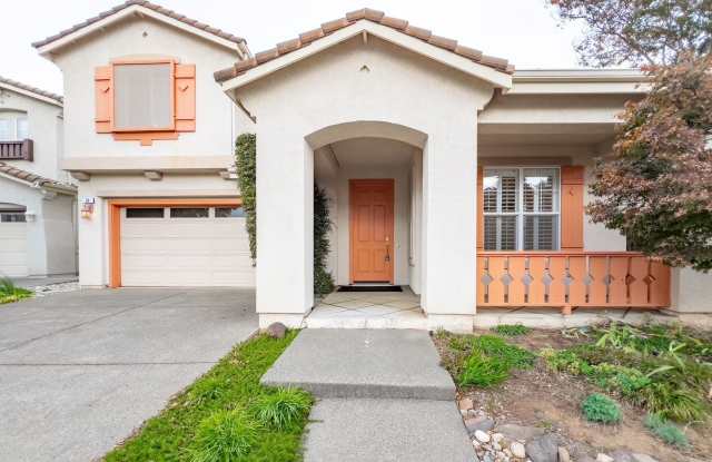 Charming Three Bedroom Napa Home Close to Queen of the Valley Medical Center photos photos