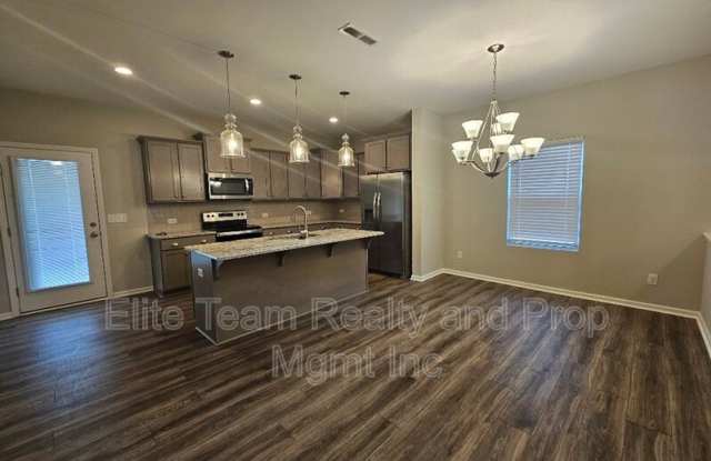 411 Copes Ct Gallery 3