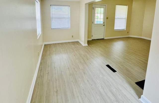 Like new with 2 car garage! Prequalified showings only! Gallery 4