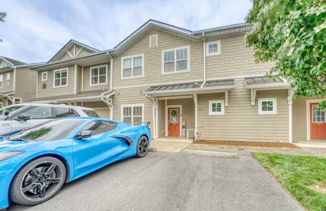 Fletcher condo, 2 bedrooms/2 Bathrooms with community pool! photos photos