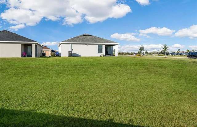 Gorgeous Three Bedroom in Towne Park Estates Gallery 3