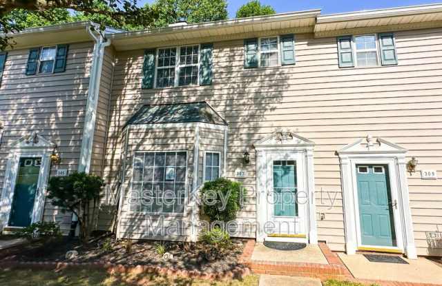 307 Silverberry Ct photos photos