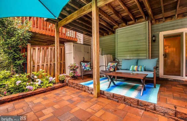 3639 BUCKEYE COURT Gallery 3