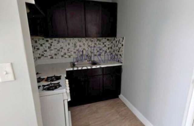 76 Grafton Avenue - 76 Grafton Avenue, Newark, NJ 07104