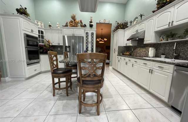 450 NW 130th Avenue, Miami, FL 33182 photos photos