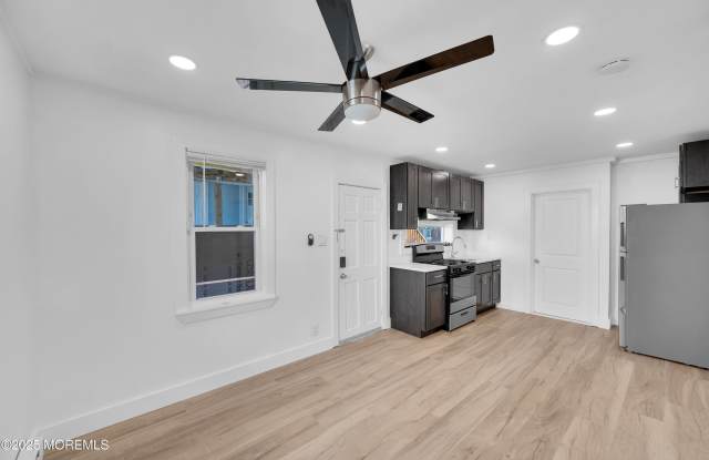 231 Blaine Avenue unit: C photos photos