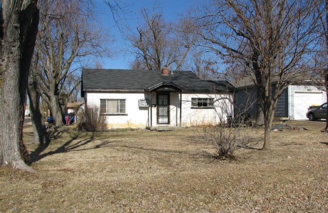 1501 E Whiteside St - 1501 East Whiteside Street, Springfield, MO 65804
