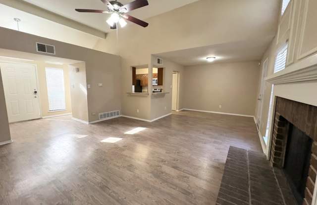 3821 South Sunny View Drive - 3821 South Sunny View Drive, New Berlin, WI 53151