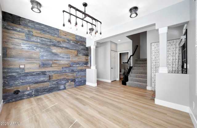 21134 W GREEN Street photos photos