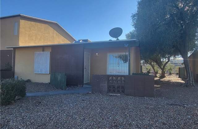 261 E Van Wagenen Street - 261 East Van Wagenen Street, Henderson, NV 89015