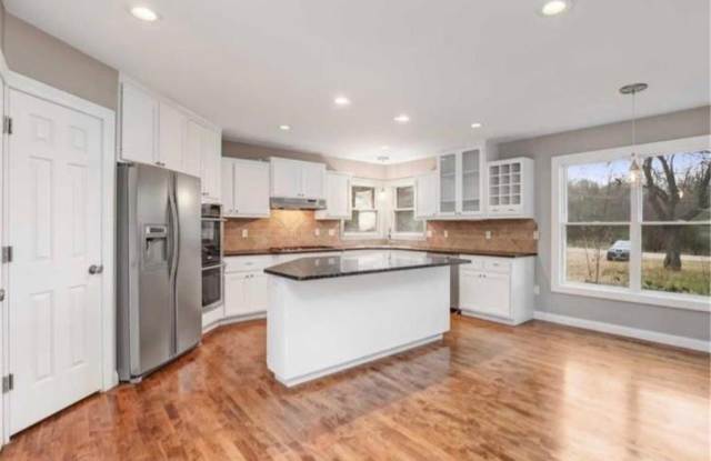 1809 Baker Park Rd - 1809 Baker Park Road, Maple Plain, MN 55359