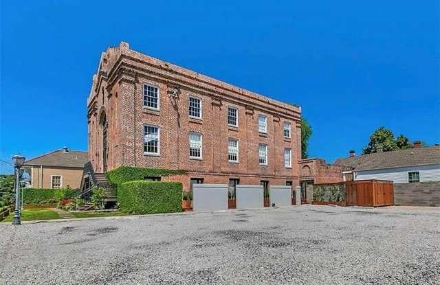 709 JACKSON Avenue photos photos