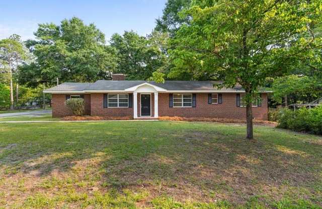 406 Pitt Moore Rd. - 406 Pitt Moore Road, Statesboro, GA 30458