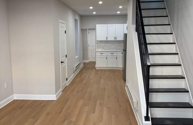 Beautiful Newly Renovated 3 Bedroom Home Now Available in West Parkside Gallery 3