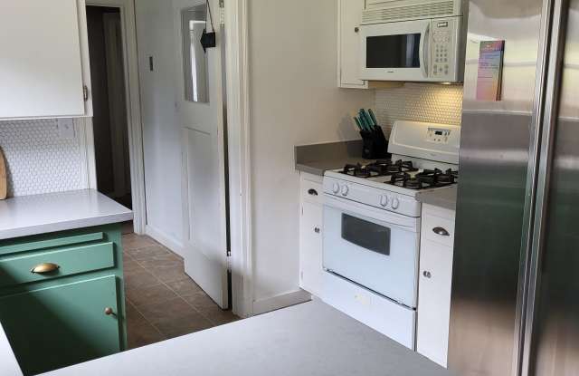 1307 W Noble Ave photos photos