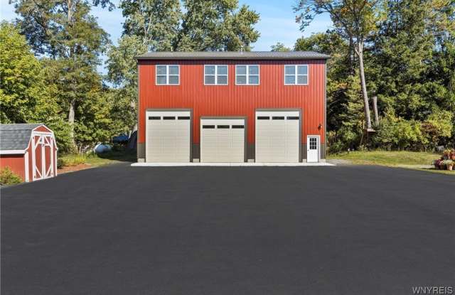 5445 E Creek Road - 5445 East Creek Road, Erie County, NY 14139